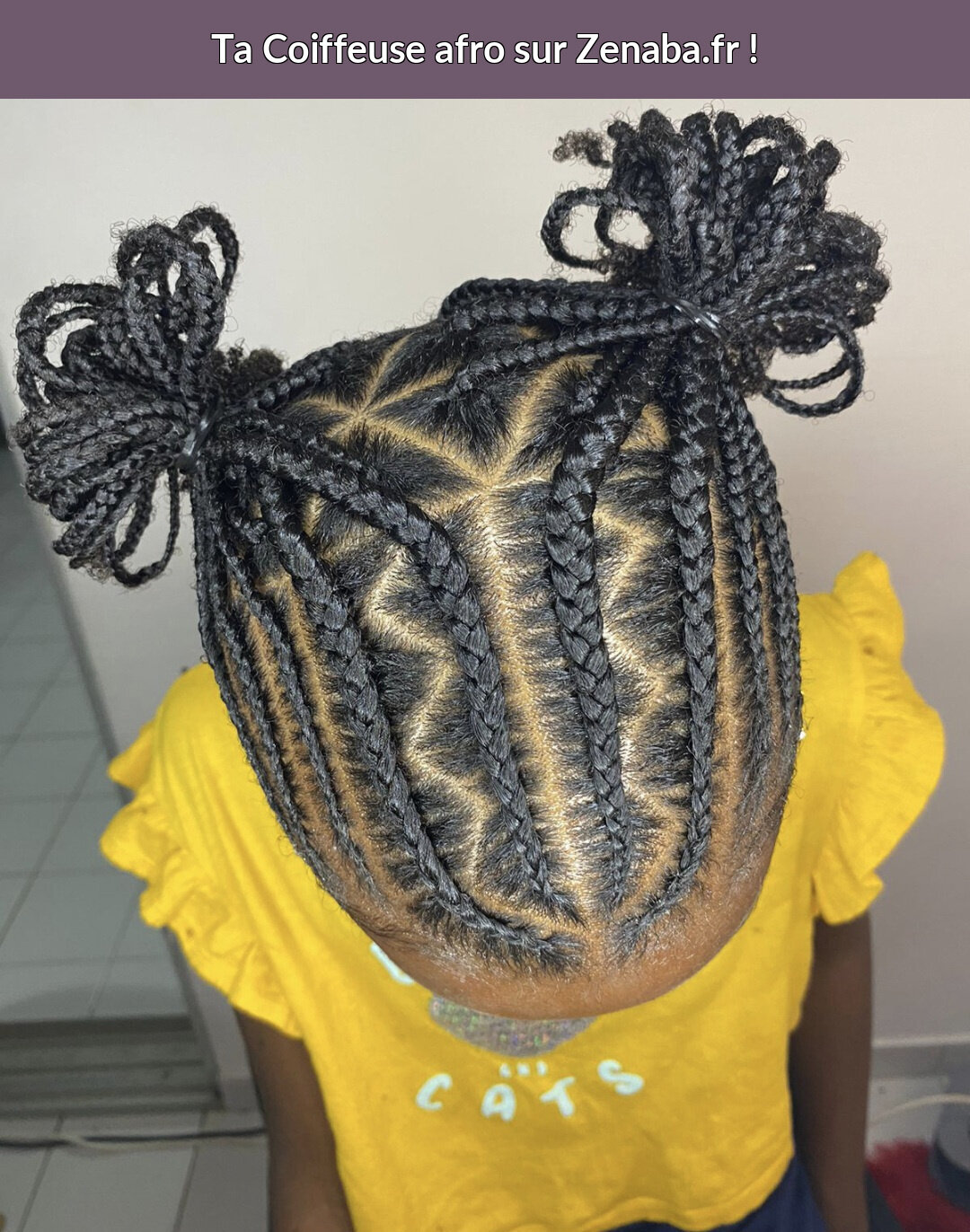 Nattes collées (cornrows) et tresses sur cheveux naturels pour fille