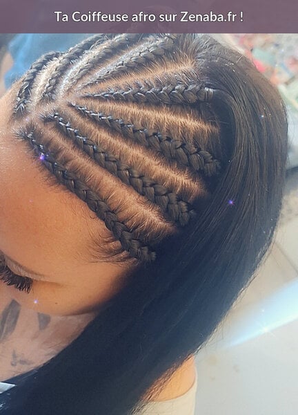 Nattes collées (cornrows) femme