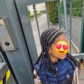 Nattes collées enfant avec motif coeur