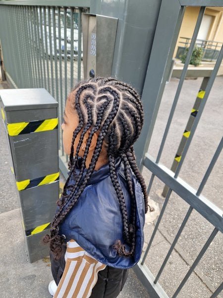 Nattes collées enfant avec motif coeur