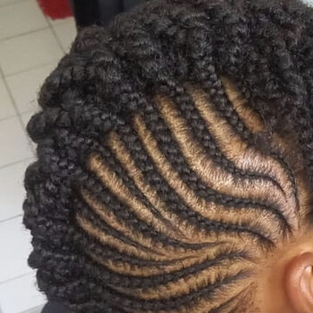Nattes collées sur cheveux naturels
