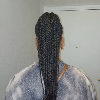 Nattes collées updo Braids
