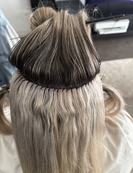 Pose d’extensions en bandes