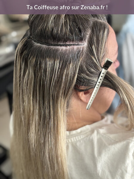 Pose d’extensions en bandes