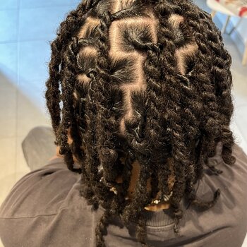 Retwist locks