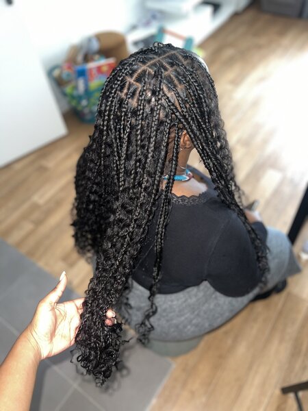 Small knotless braids