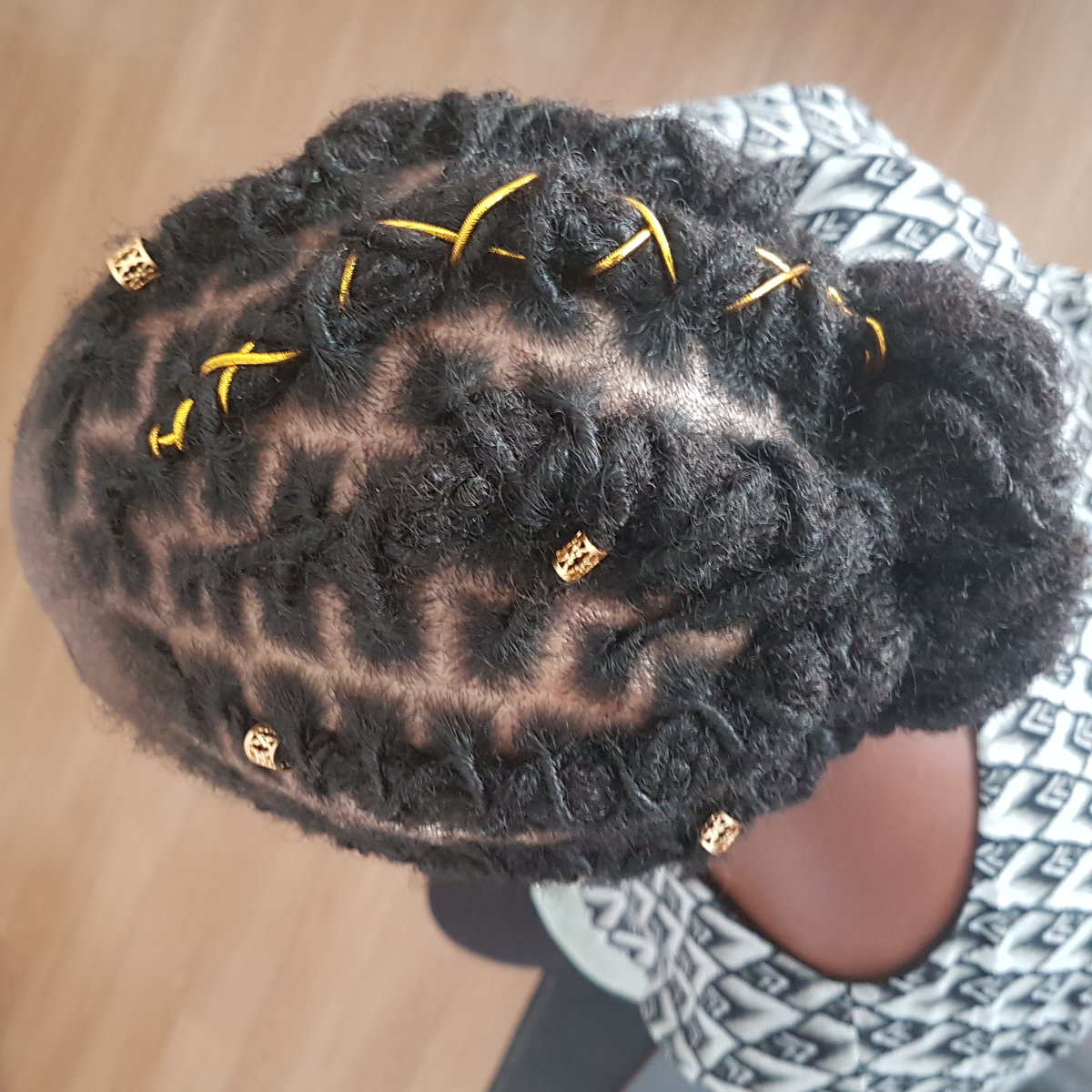 Tourner Coiffer - Idées Coiffure Afro - Tresses - Vanille - Tissage ...