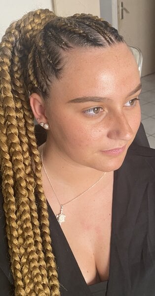 Tresse collée 