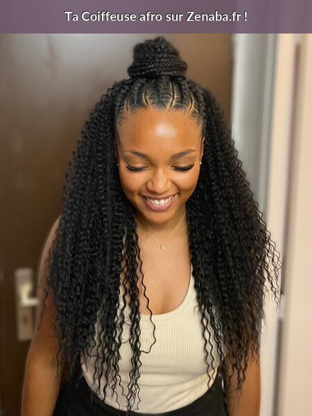 tresses collées à l’avant + longueurs bouclées à l’arrière