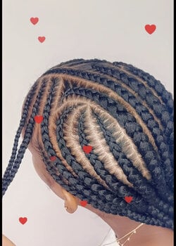 Tresses collées avec design