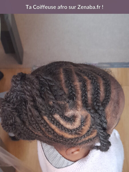 Tresses collées sur cheveux crépus