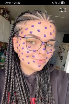 Tresses collés demi tete Braid a l’arrière 