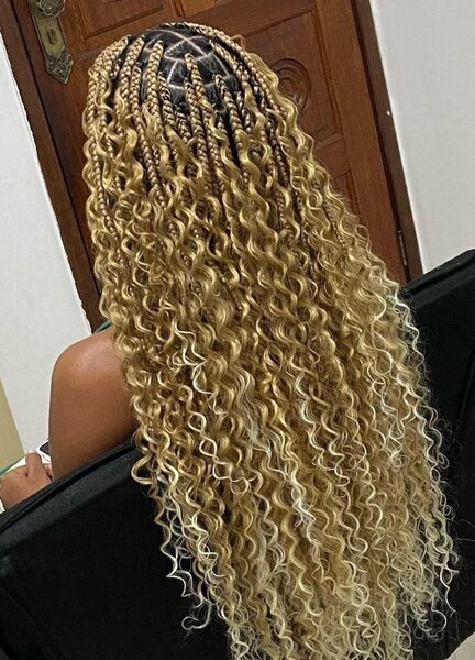 Tresses de tout style , lissage tanin, fabrication perruque sur mesure