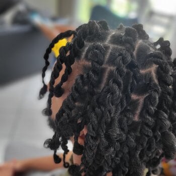 Twists cheveux bouclés 