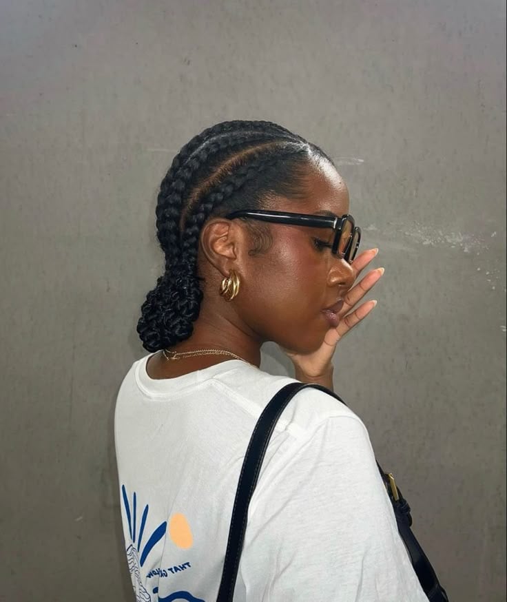 tresses_plaquees_chignon_bas