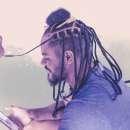 Quels types de prestations propose une coiffeuse afro à domicile ?