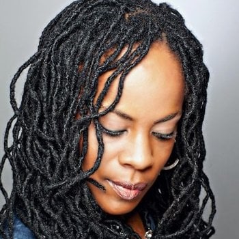 Tresse Avec Laine Coiffure Afro Portail De La Coiffure Afro Beaute Noire Et Metissee Cheveux Crepus